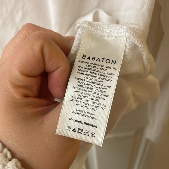 Babaton turtleneck long sleeve tee in white, size M - Picture 4 of 5